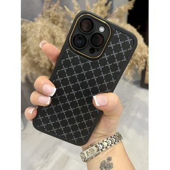 Брендовый чехол черный с закрытой камерой качественный текстильный   на iPhone 15 pro max 