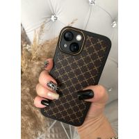 Брендовый чехол с текстилем на iPhone 13