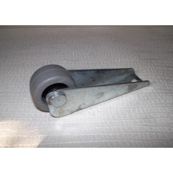 Ролик для дивана на швеллере резиновый 35мм